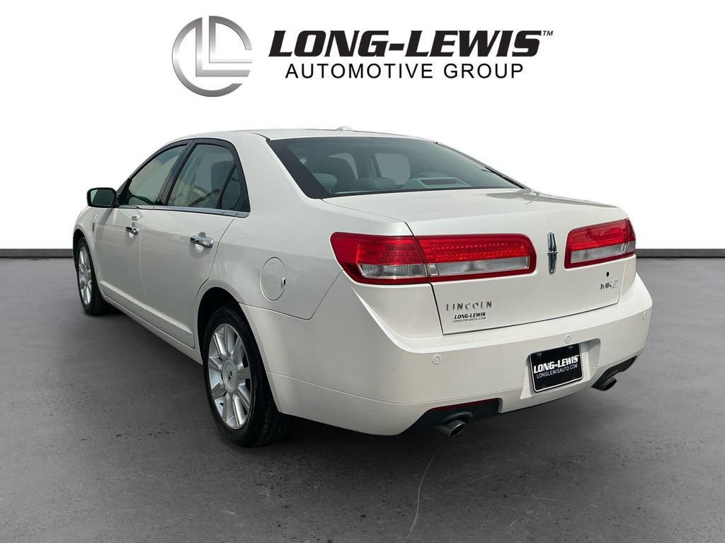 Used 2010 Lincoln MKZ FWD image 4