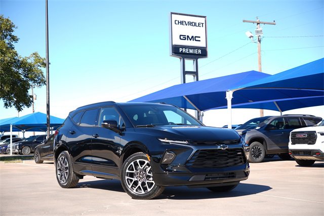 New 2025 Chevrolet Blazer RS image 1