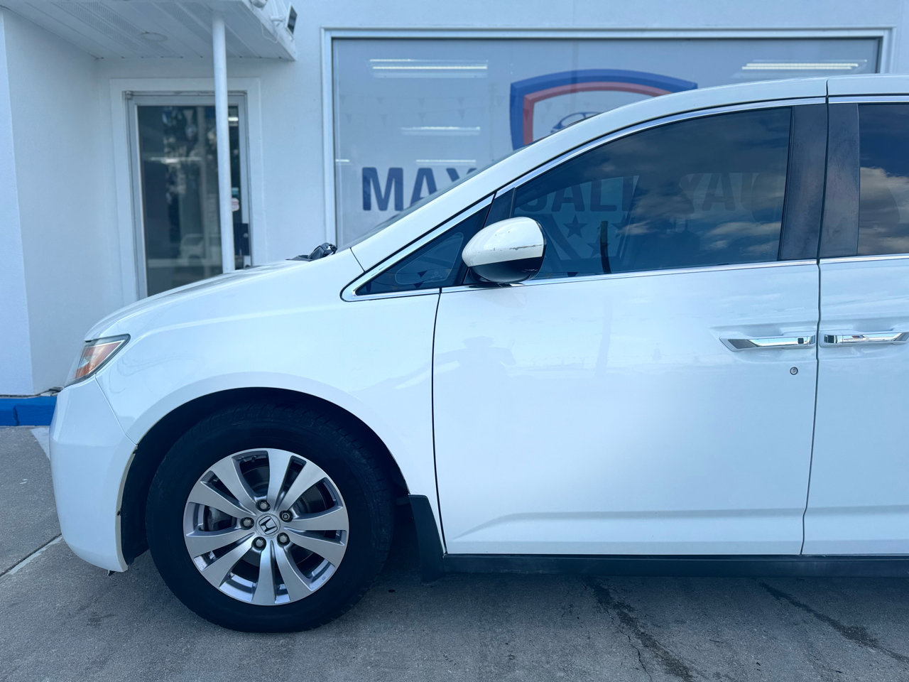 Used 2015 Honda Odyssey EX-L image 18