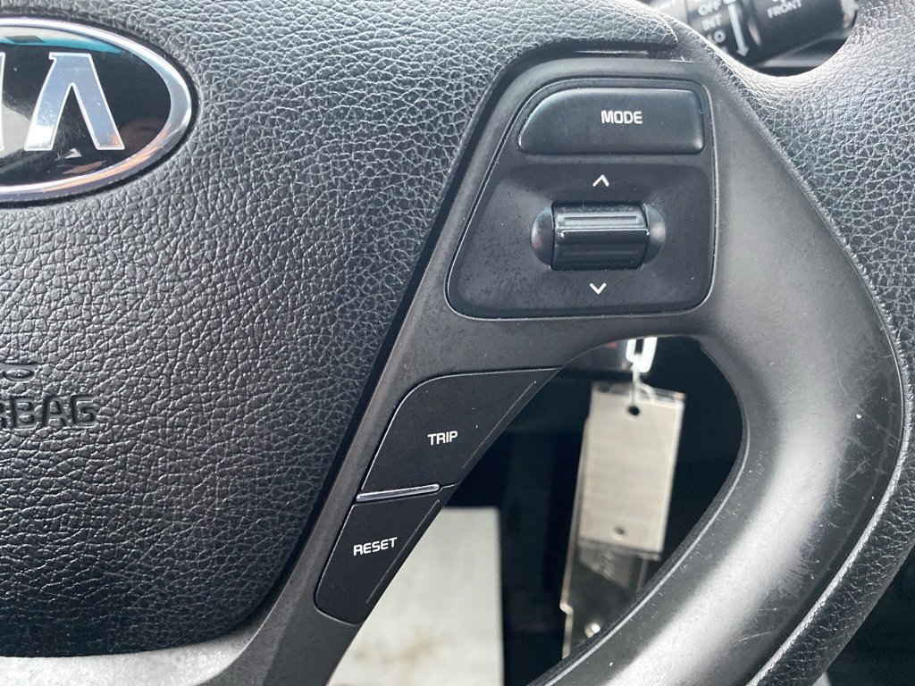 Used 2017 Kia Forte LX image 23