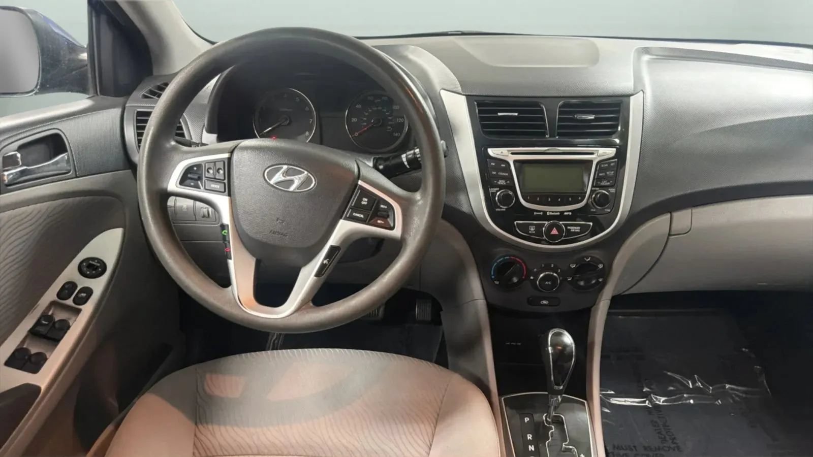 Used 2012 Hyundai Accent GLS w/ Premium Pkg 3 FWD image 10