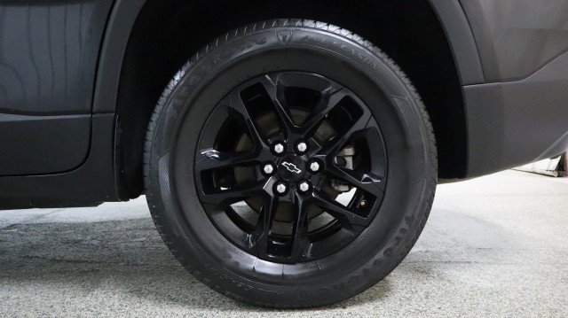 Used 2020 Chevrolet Traverse LS w/ LPO, Blackout Package AWD/4WD image 21