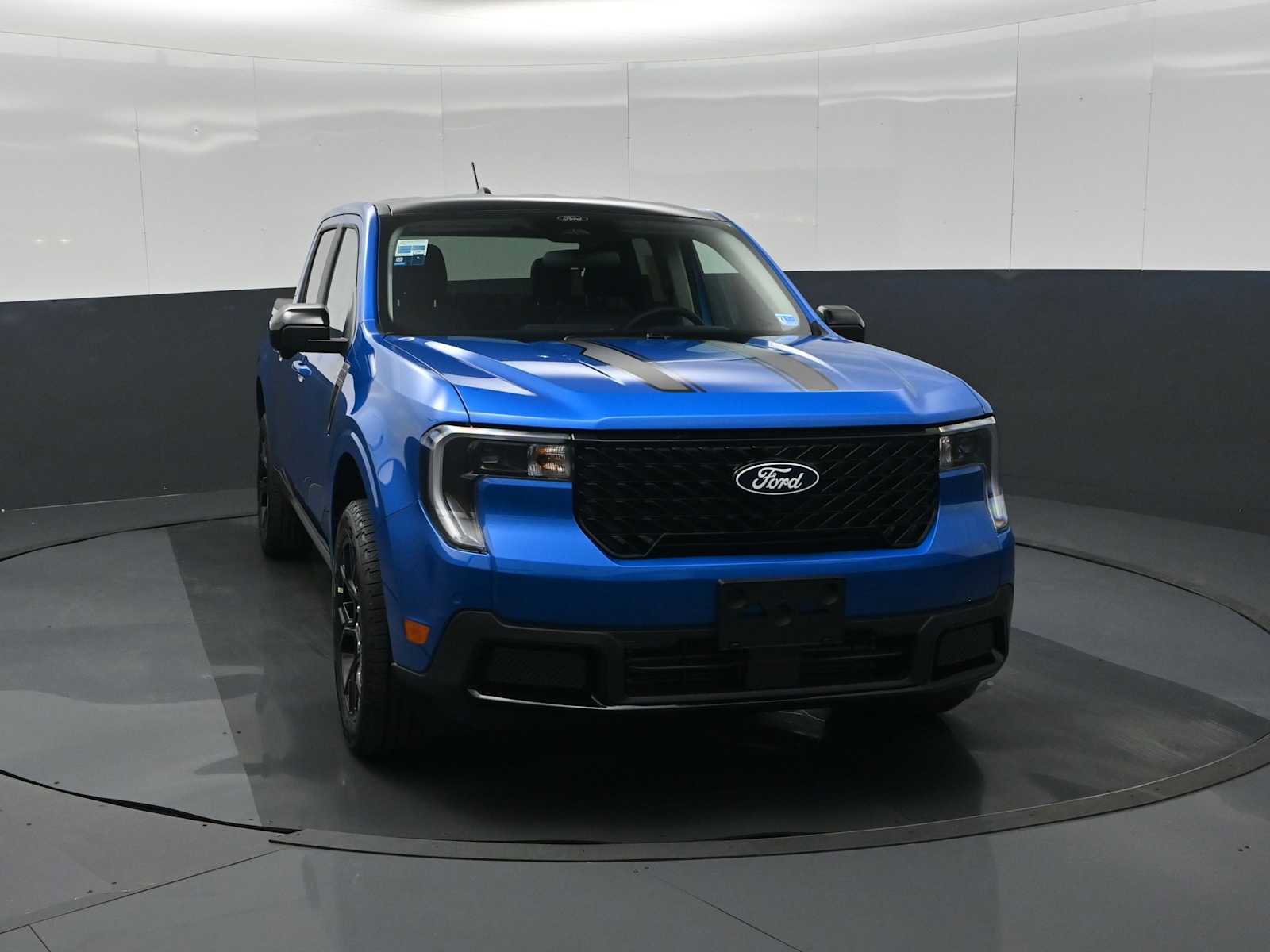 New 2026 Ford Maverick Lariat w/ Black Appearance Package image 3