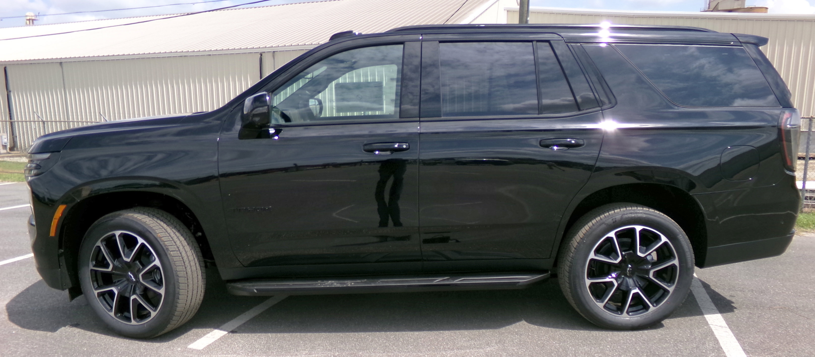 New 2026 Chevrolet Tahoe RST image 4