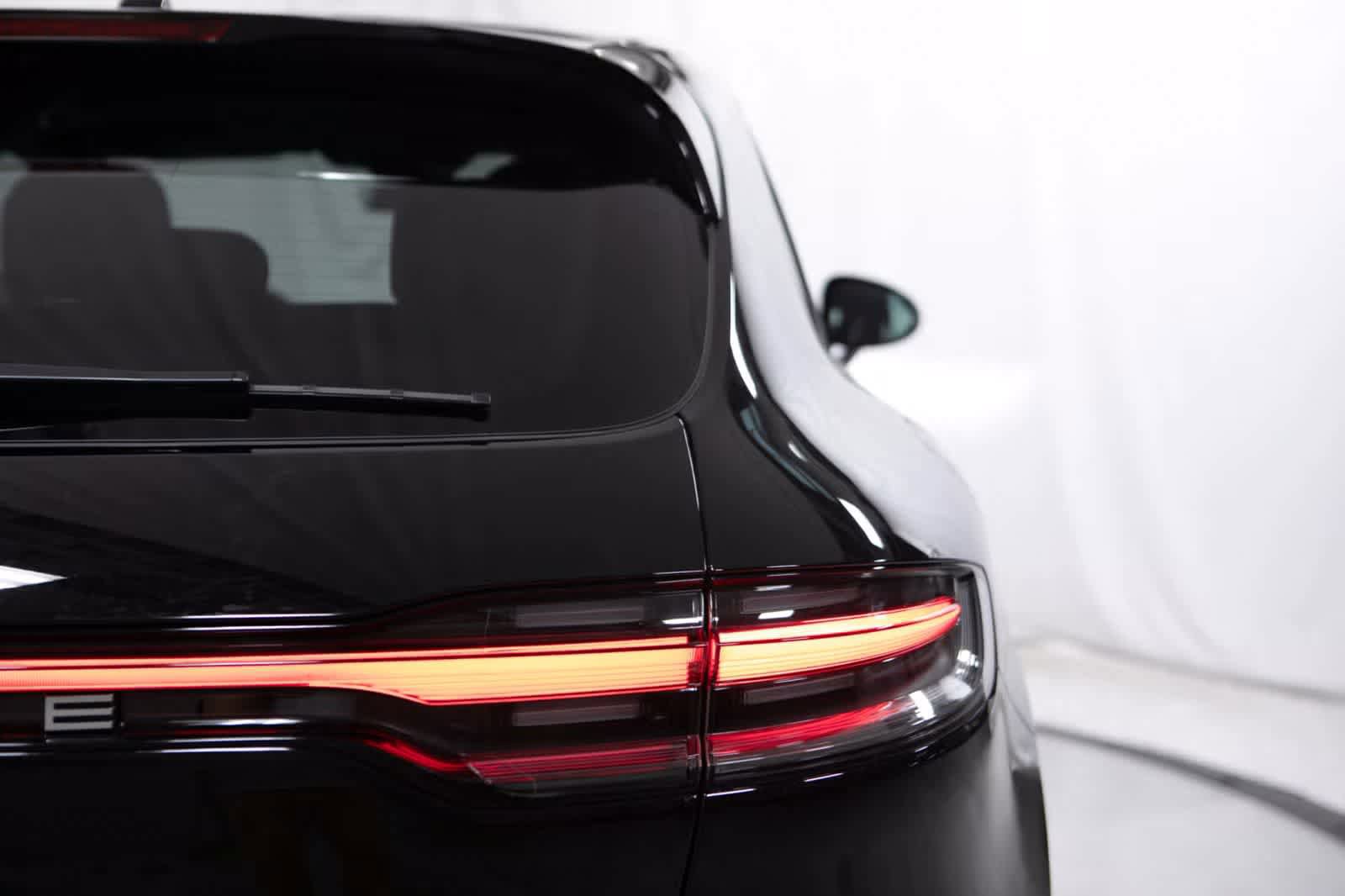 Certified 2026 Porsche Macan AWD/4WD image 21