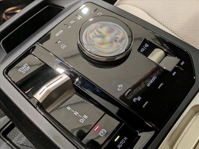 Used 2025 BMW iX xDrive50 image 12