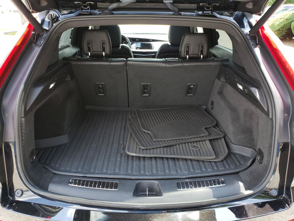 Used 2019 Cadillac XT4 Premium Luxury w/ Enhanced Visibility Package AWD/4WD image 16