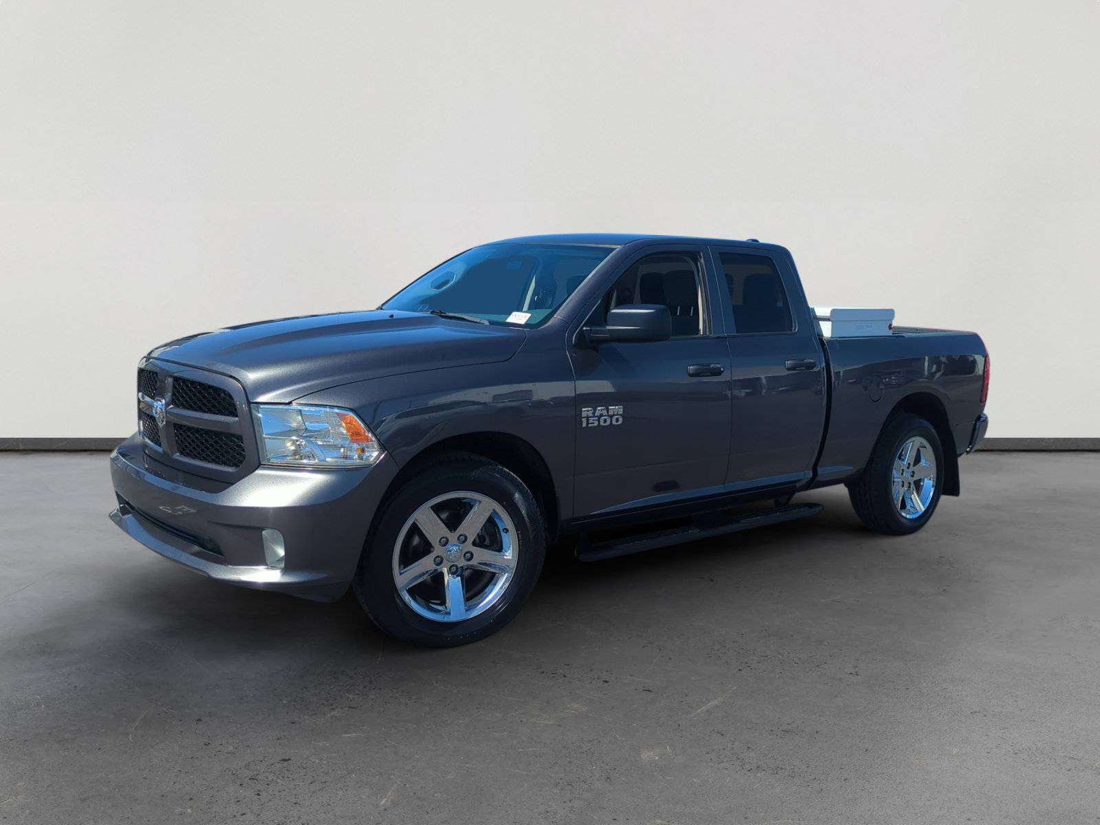 Used 2017 RAM 1500 Express image 1