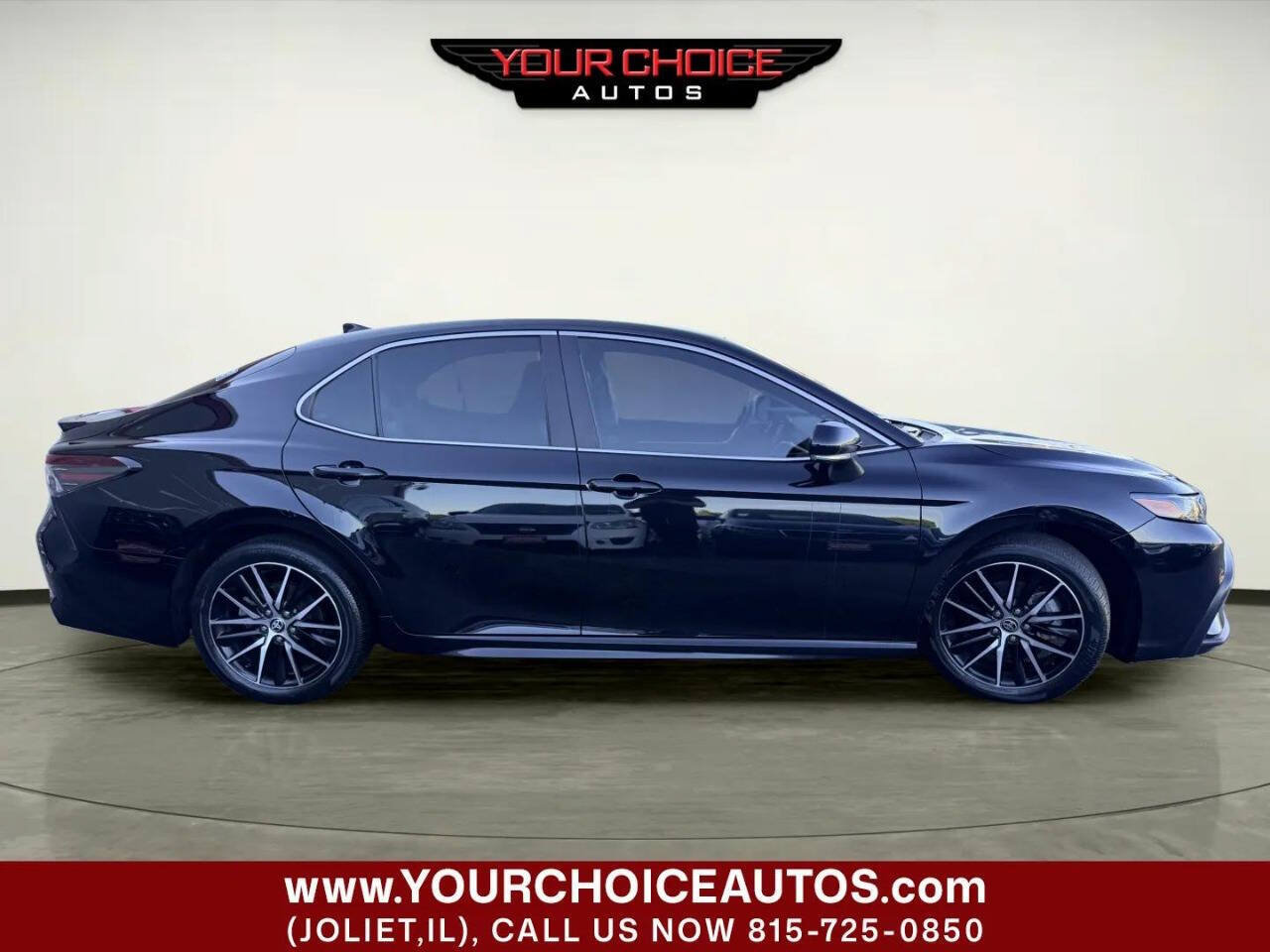 Used 2023 Toyota Camry SE FWD image 6
