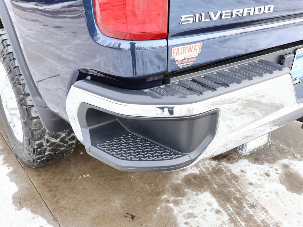 Certified 2021 Chevrolet Silverado 3500 LTZ w/ LTZ Convenience Package image 32