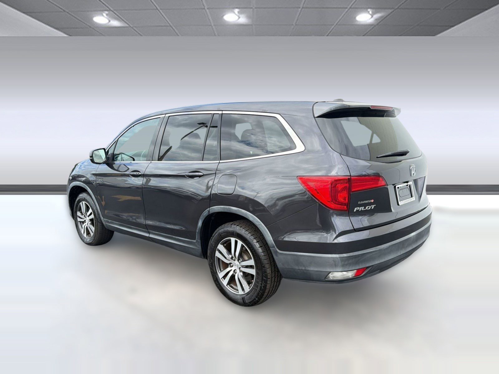 Used 2016 Honda Pilot EX image 3