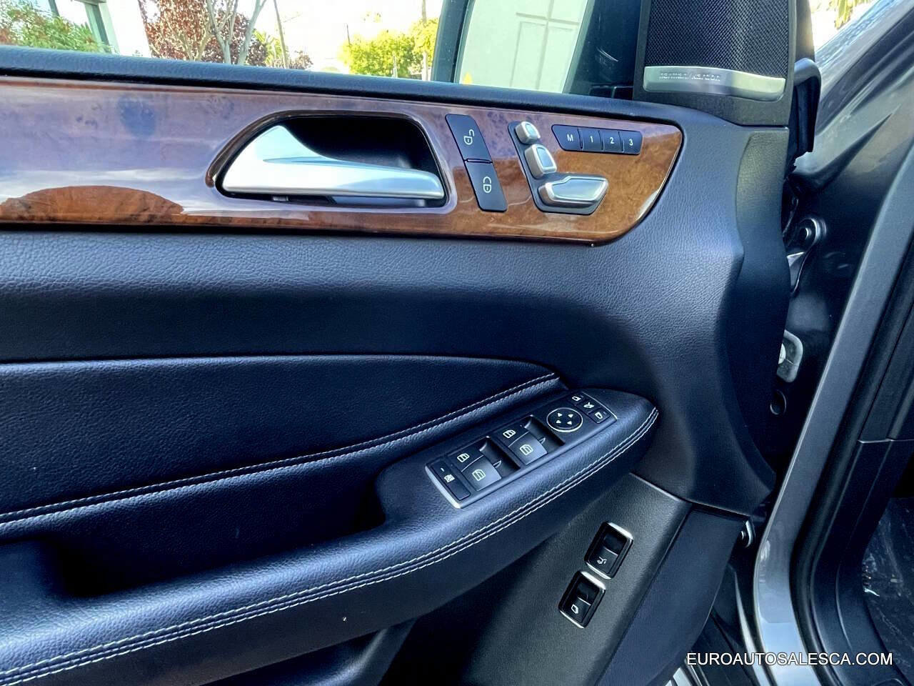 Used 2017 Mercedes-Benz GLS 450 GLS 450 AWD 4MATIC 4dr SUV w/ Premium Package image 40