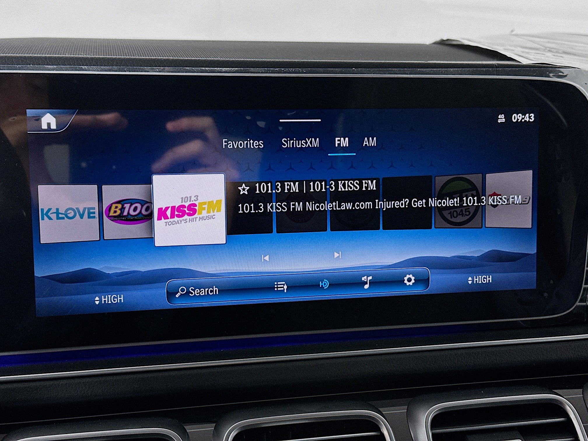 New 2026 Mercedes-Benz GLS 580 4MATIC image 15