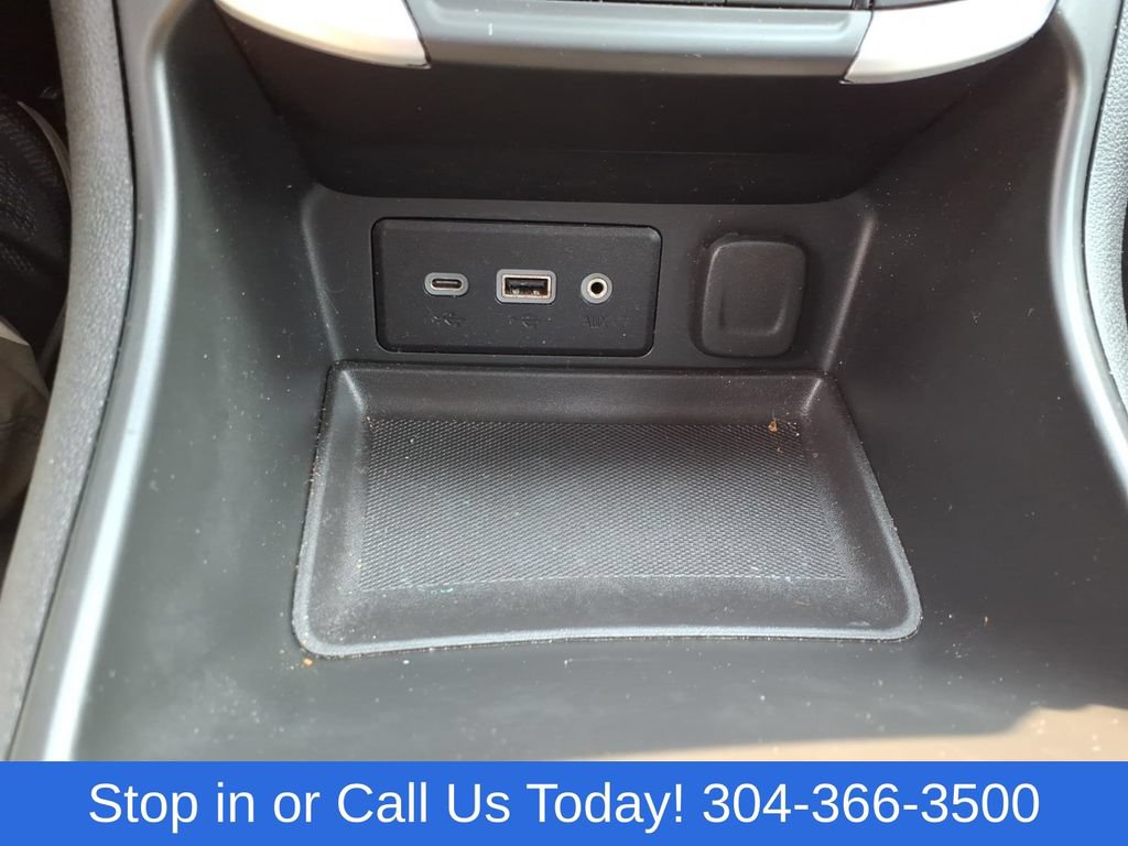 Used 2023 GMC Terrain SLE w/ Driver Convenience Package FWD image 25