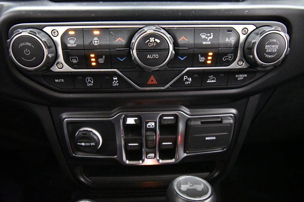 Used 2022 Jeep Wrangler Unlimited Sahara image 26