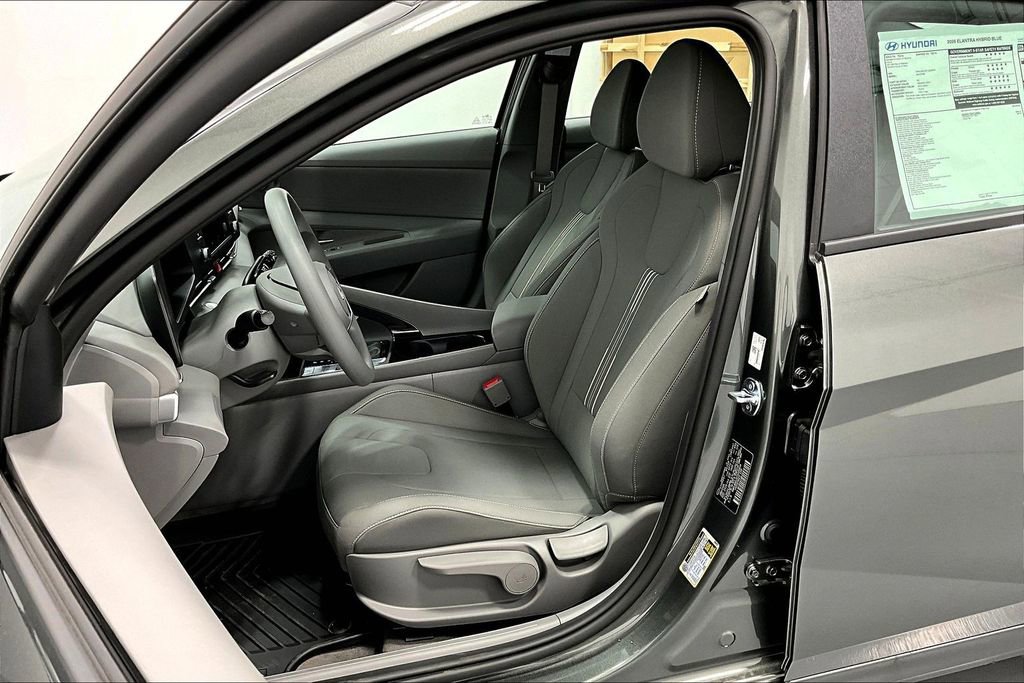 New 2026 Hyundai Elantra Blue FWD image 24