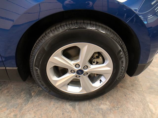 Certified 2020 Ford Edge SE image 13