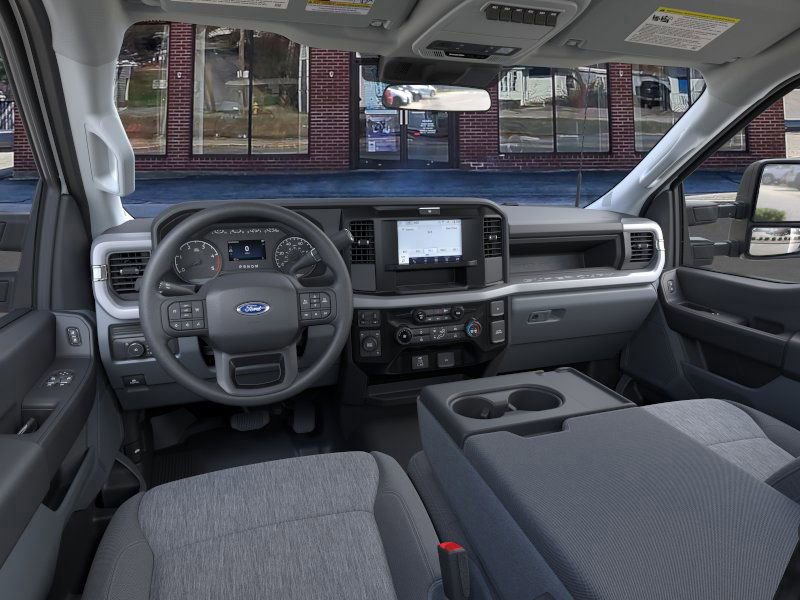 New 2025 Ford F550 4x4 Regular Cab Super Duty image 9