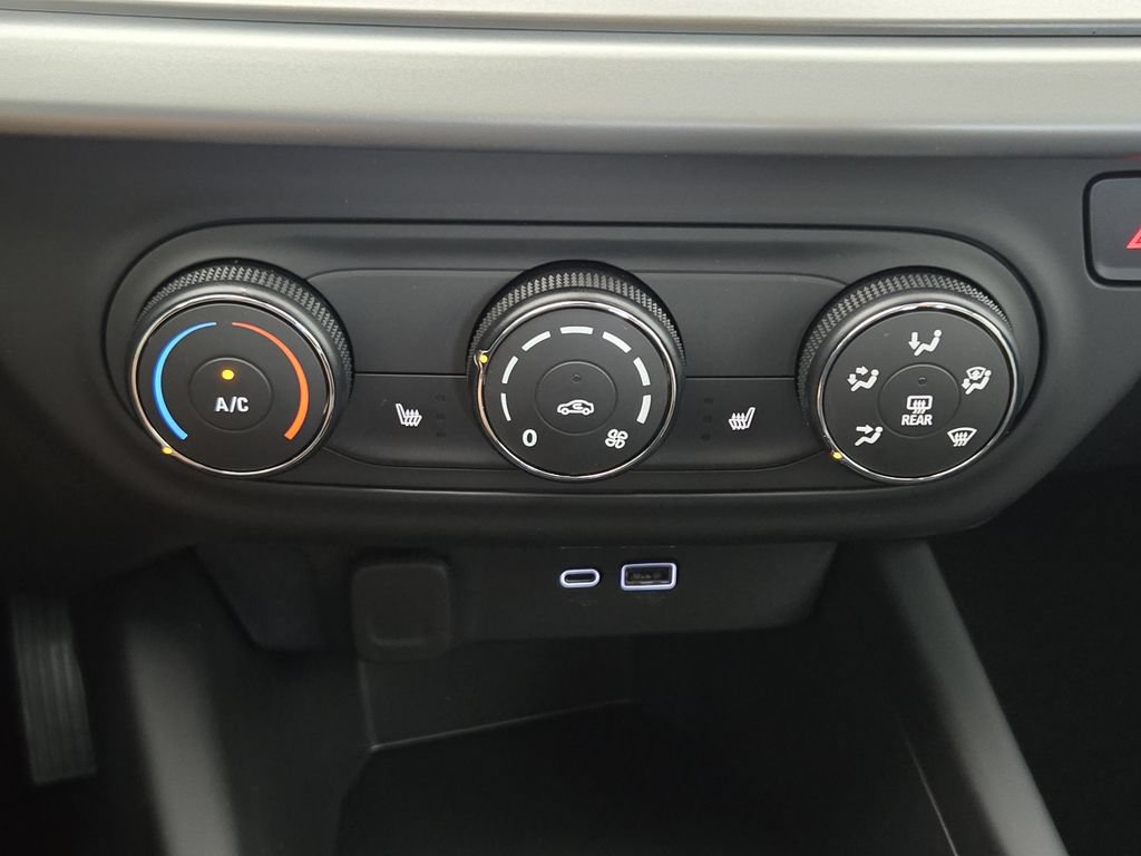New 2026 Chevrolet Trax LS w/ LS Convenience Package FWD image 20