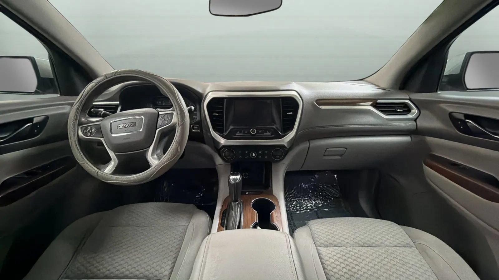 Used 2018 GMC Acadia SLE FWD image 9