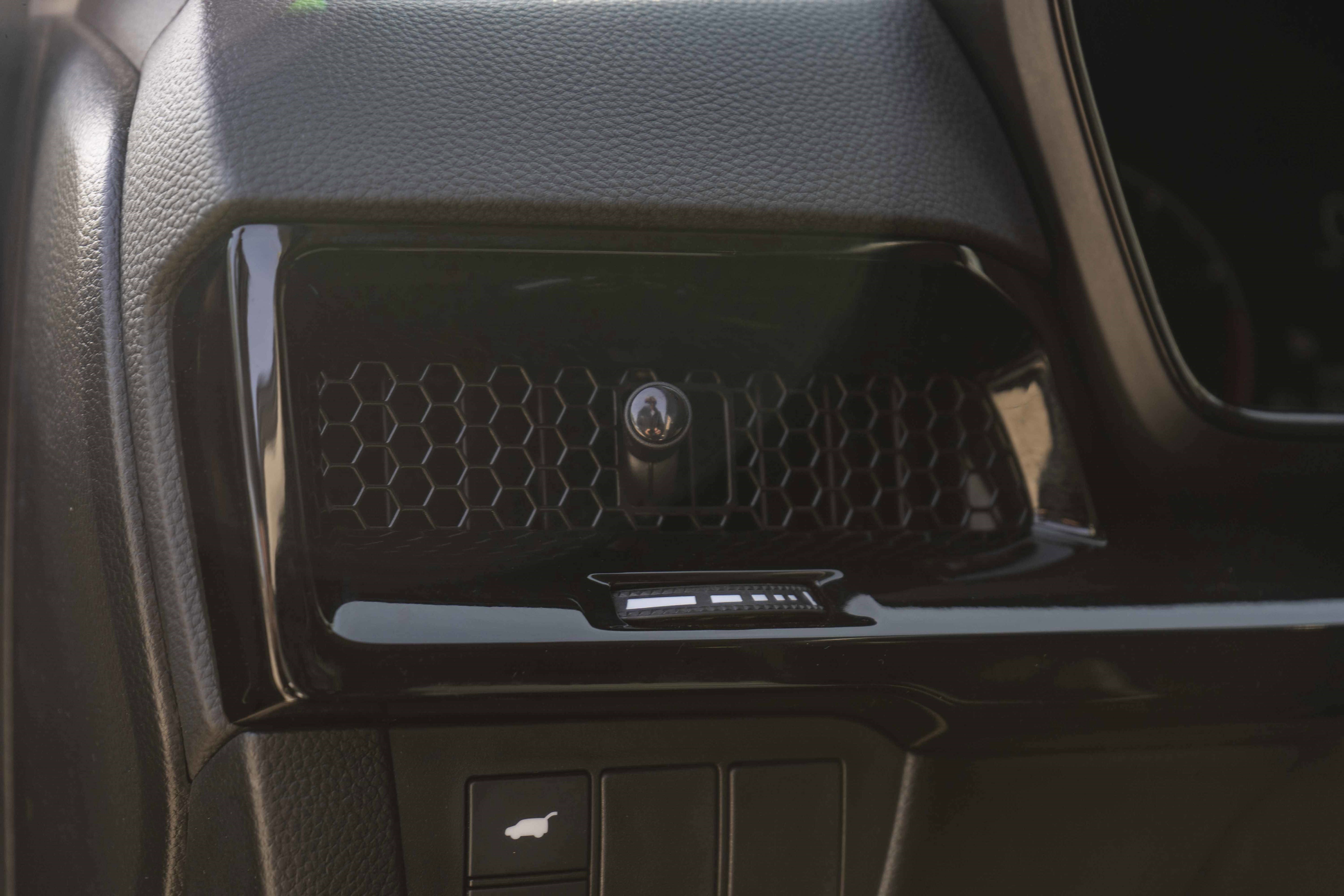 Used 2025 Honda CR-V EX-L image 39