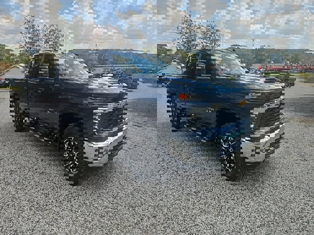 New 2026 Chevrolet Silverado 3500 LT w/ All Star Edition image 7