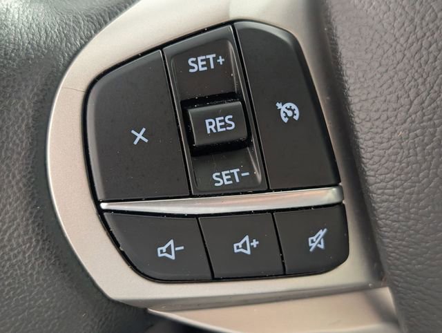 Used 2023 Ford Explorer XLT RWD image 16