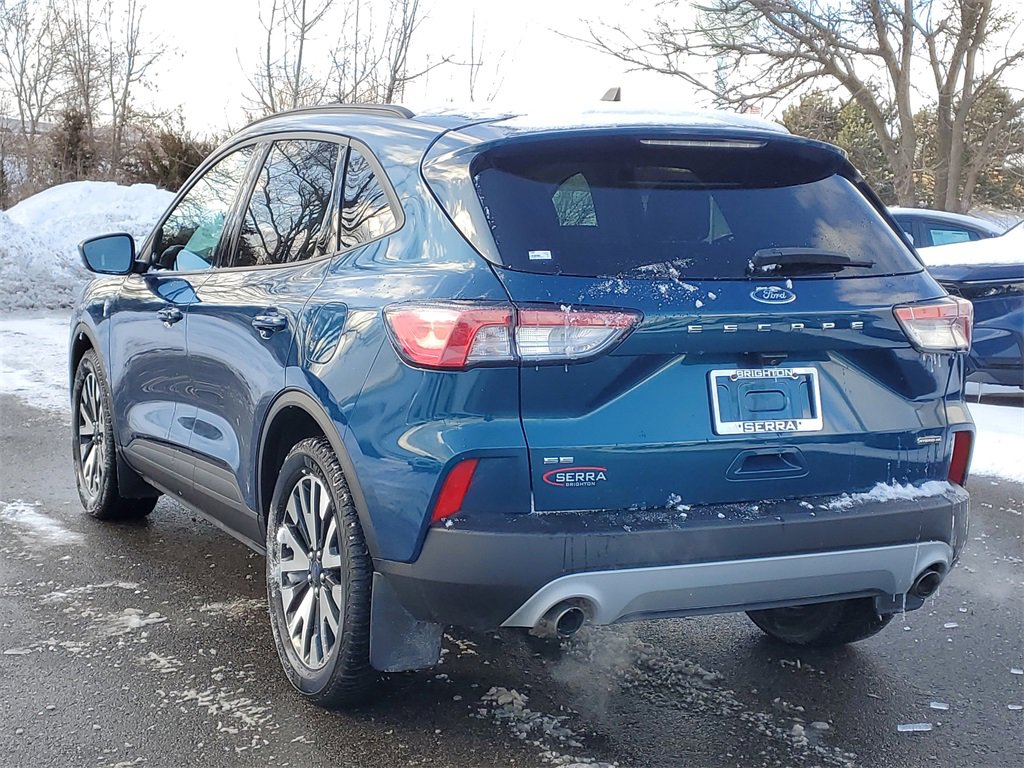 Used 2020 Ford Escape SE Sport image 2