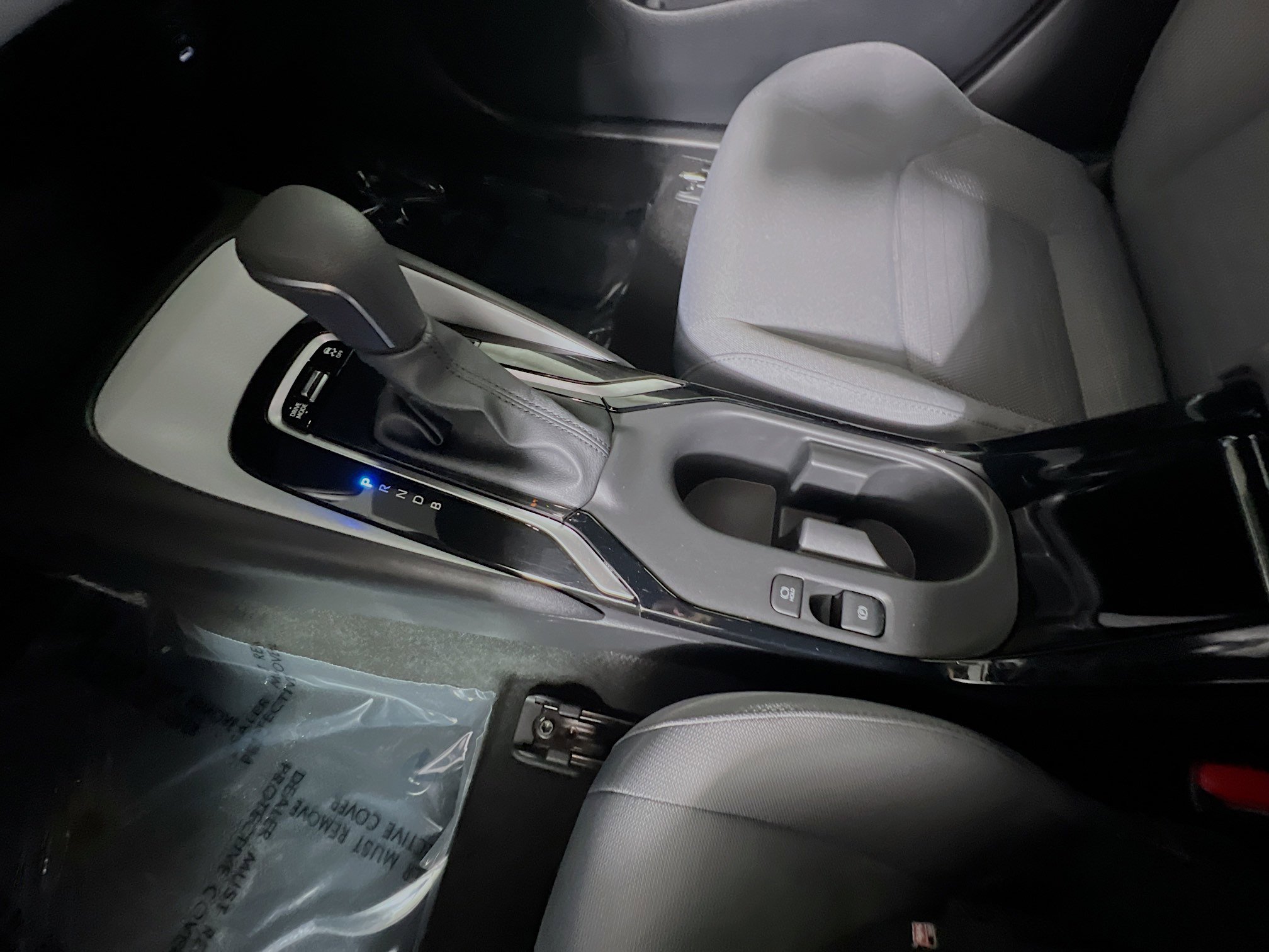 Used 2025 Toyota Corolla SE image 25