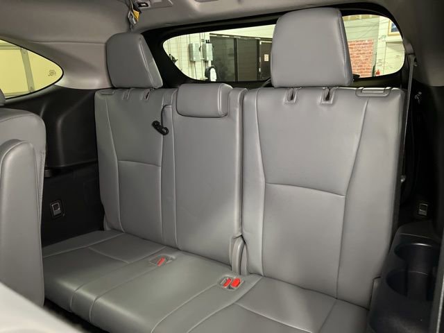Used 2022 Toyota Highlander XLE AWD/4WD image 62