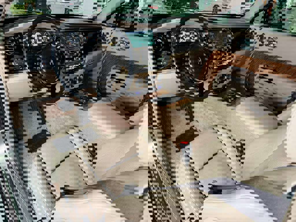 Used 2014 Rolls-Royce Wraith image 9