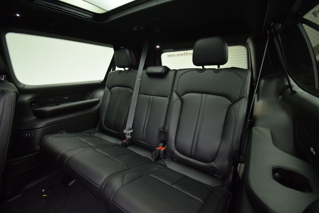 New 2026 Jeep Grand Wagoneer L Limited AWD/4WD image 38