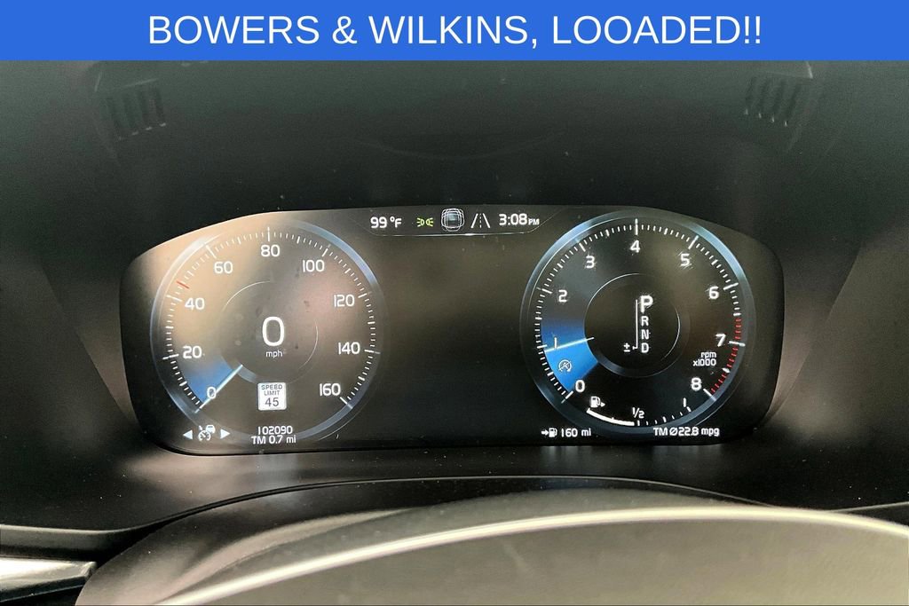 Used 2018 Volvo XC60 T6 R-Design w/ Convenience Package image 28