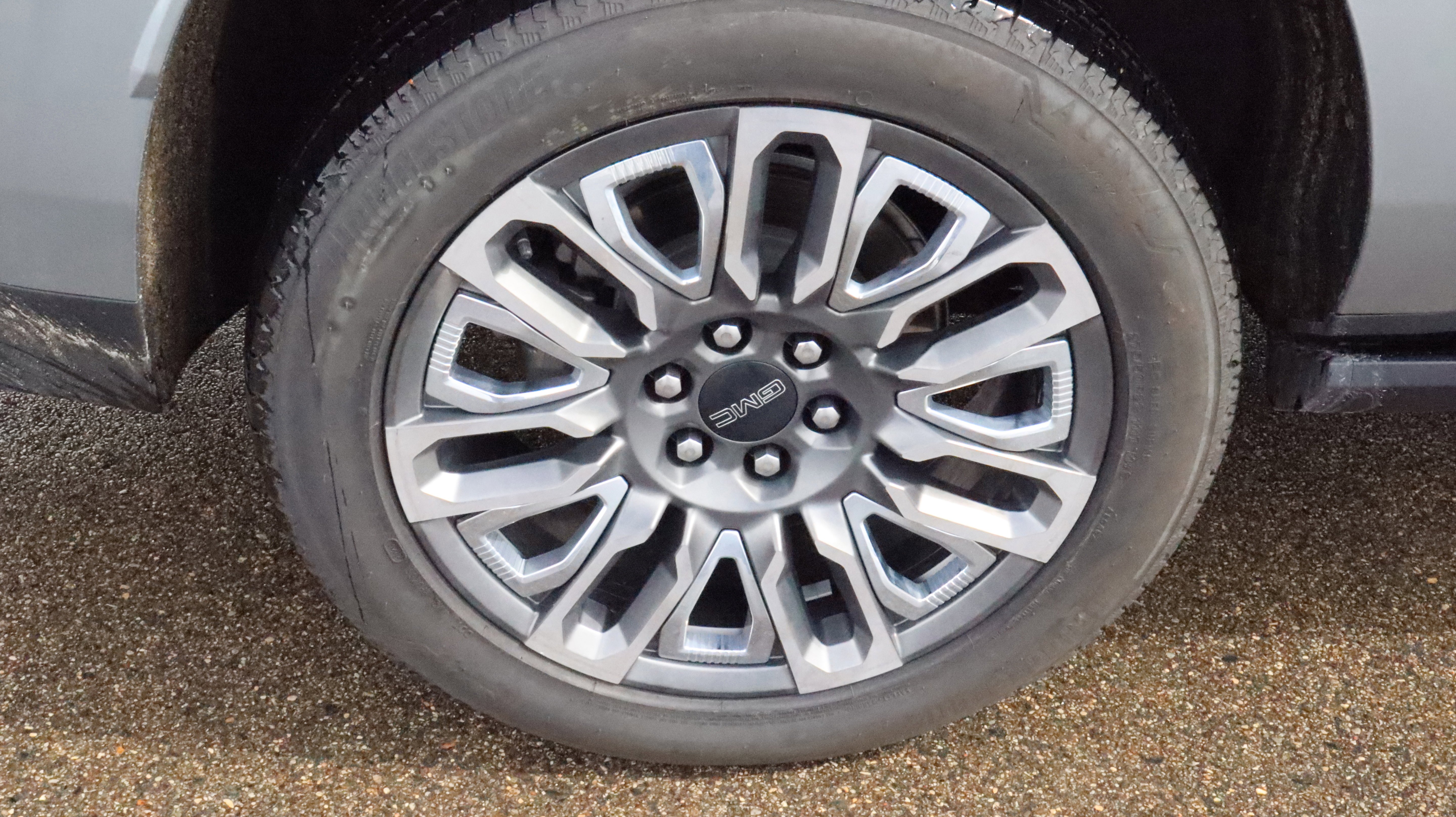 Certified 2023 GMC Yukon XL Denali Ultimate AWD/4WD image 17
