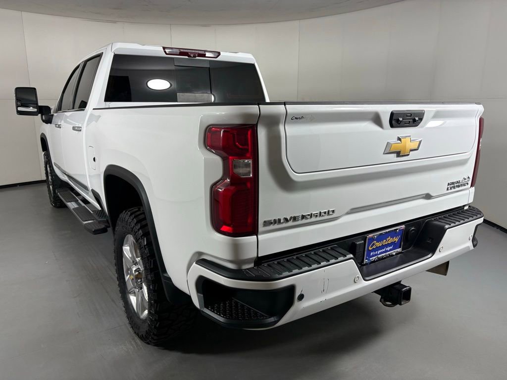 Used 2024 Chevrolet Silverado 3500 High Country w/ High Country Premium Package image 7