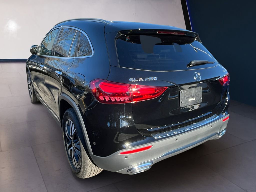 Certified 2025 Mercedes-Benz GLA 250 4MATIC image 3