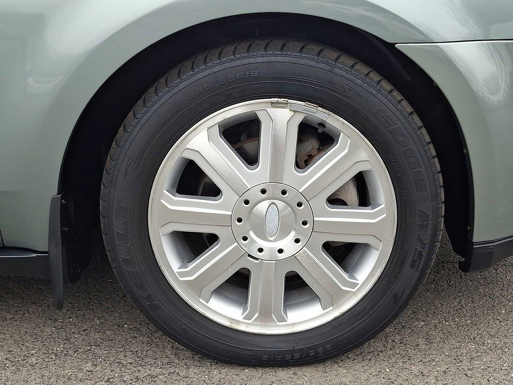 Used 2008 Ford Taurus Limited FWD image 9