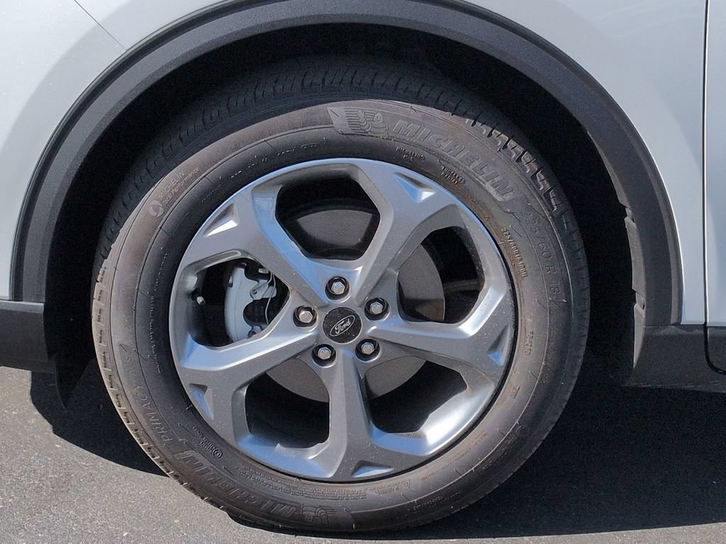 Used 2025 Ford Escape ST-Line FWD image 10