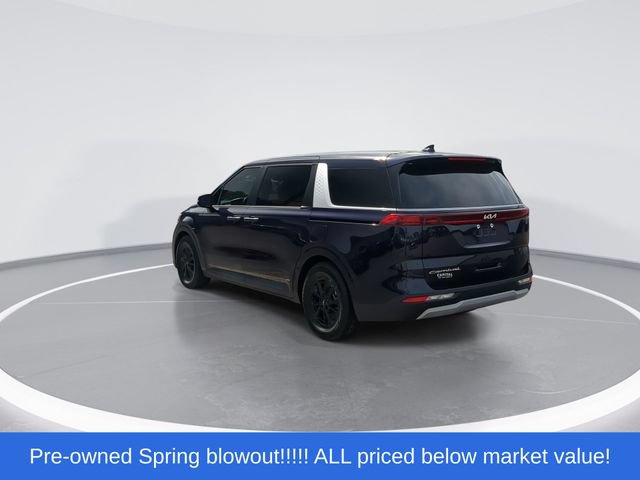 Used 2022 Kia Carnival LX FWD image 6