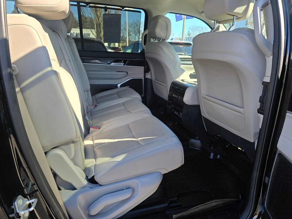 Used 2022 Jeep Wagoneer Series I w/ Convenience Group I image 13