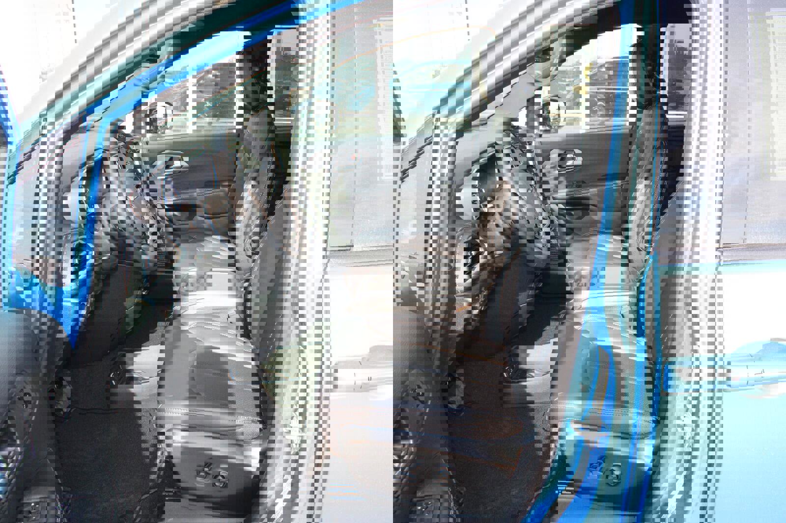 New 2026 Chrysler Pacifica Select w/ S Appearance Package image 12