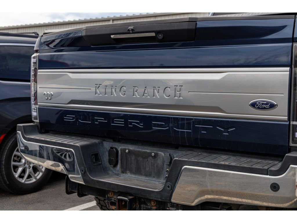 Used 2019 Ford F350 King Ranch w/ King Ranch Ultimate Package AWD/4WD image 3