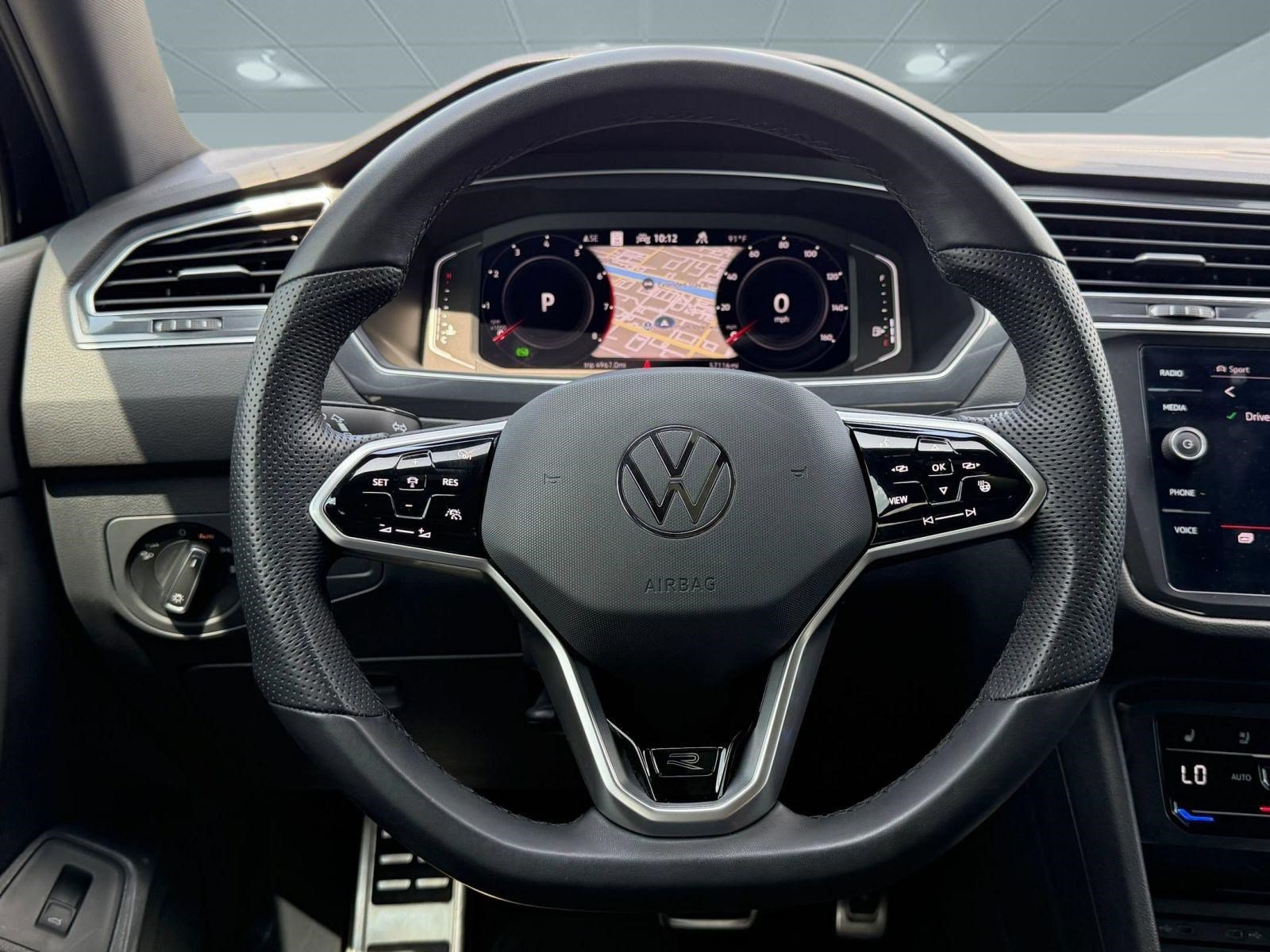 Used 2024 Volkswagen Tiguan SEL R-Line w/ MDO Package, Two-Row AWD/4WD image 11
