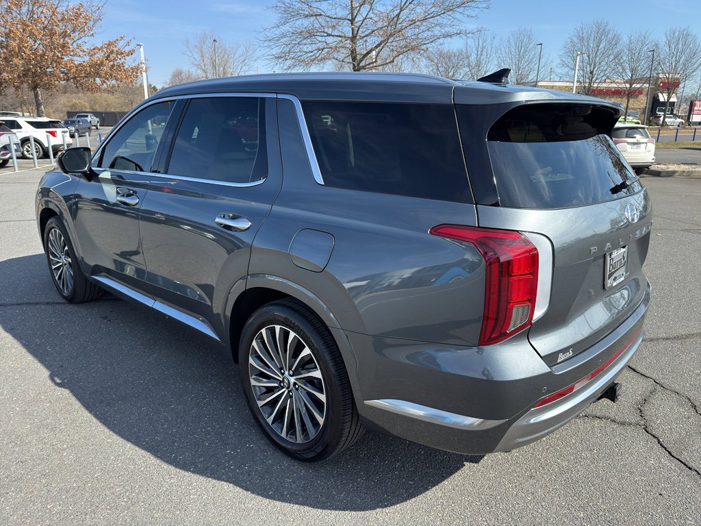 Used 2025 Hyundai Palisade Calligraphy image 5