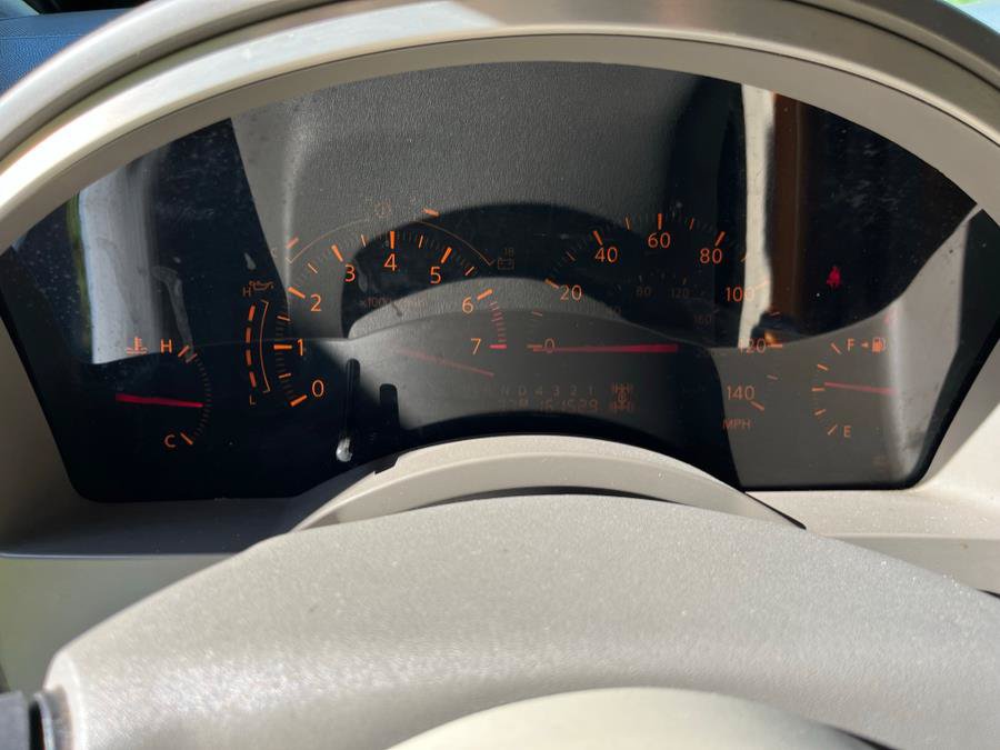 Used 2004 INFINITI QX56 4WD w/ Smart Vision Pkg image 35
