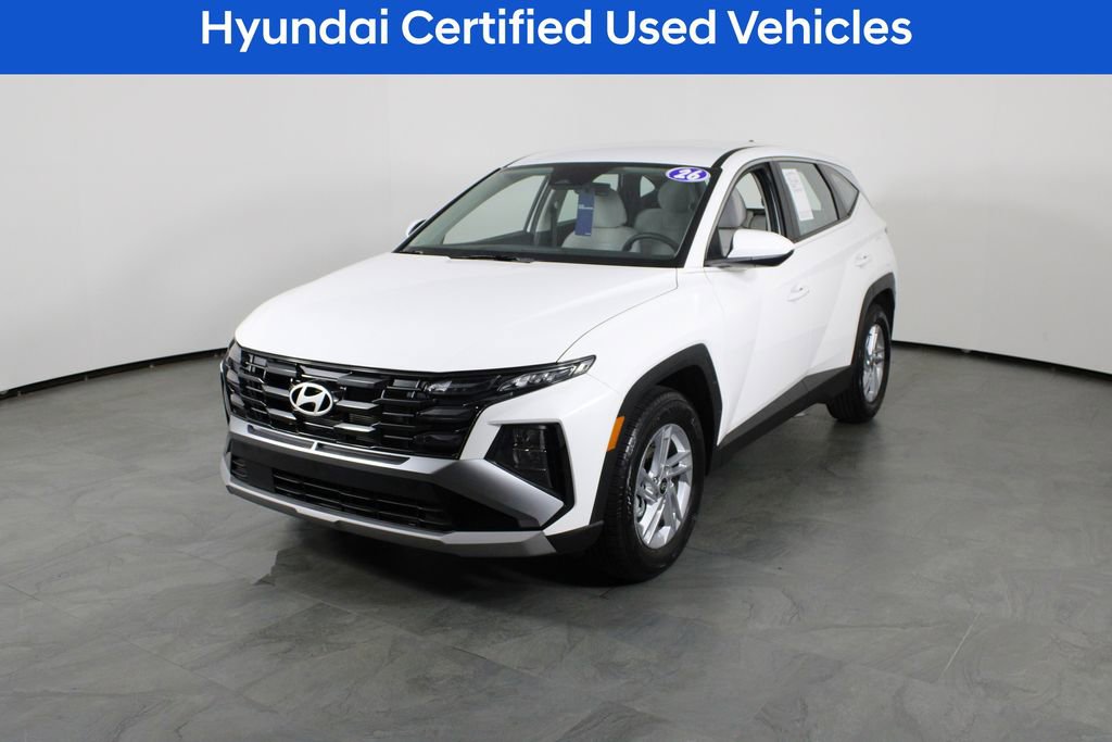 Certified 2026 Hyundai Tucson SE image 2
