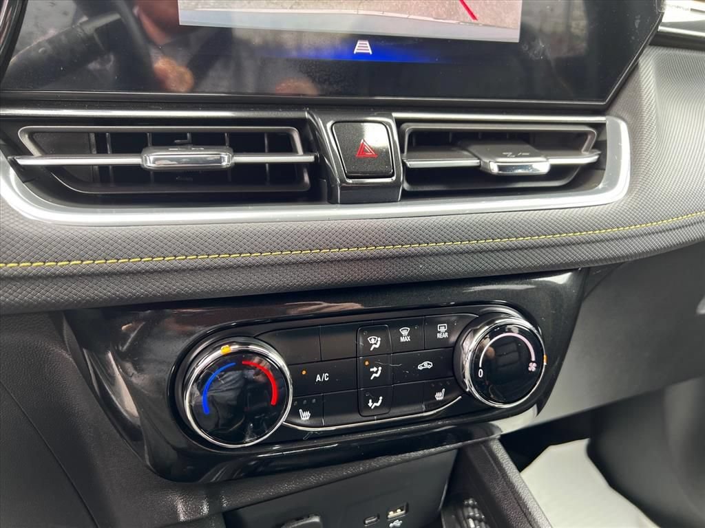 Used 2025 Chevrolet TrailBlazer ACTIV FWD image 21