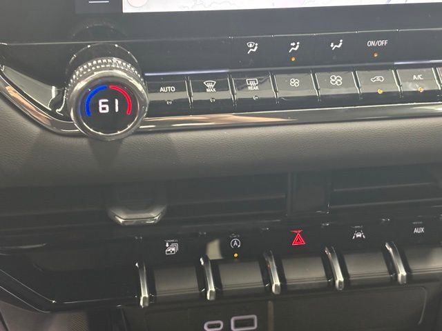 New 2026 GMC Canyon Elevation w/ Convenience Package image 31