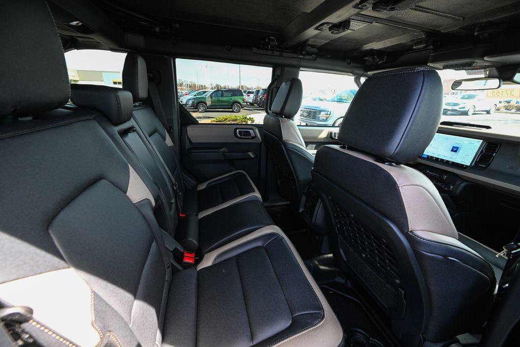 New 2026 Ford Bronco Big Bend w/ Black Diamond Package AWD/4WD image 22