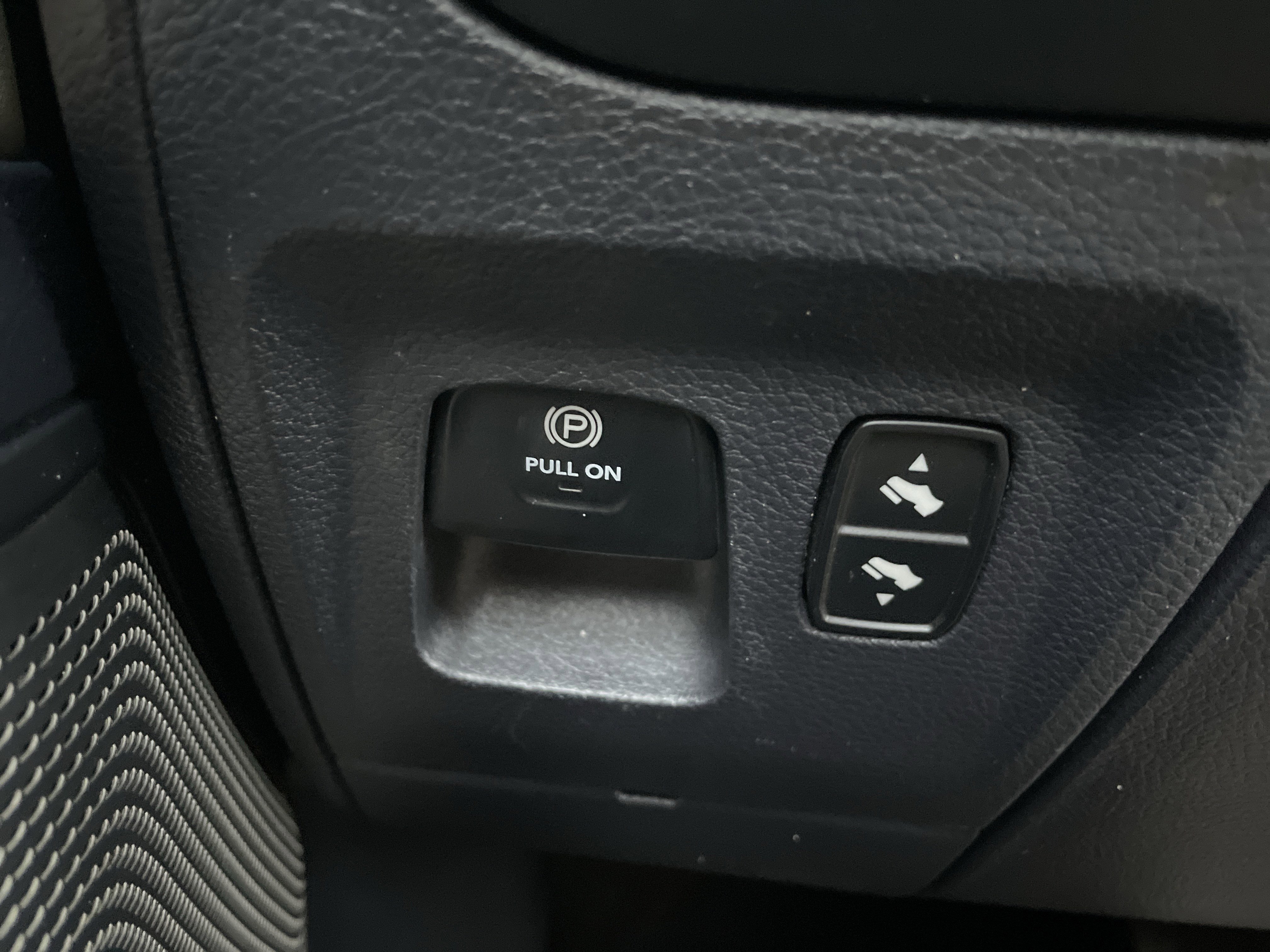 Used 2020 RAM 1500 Limited image 41